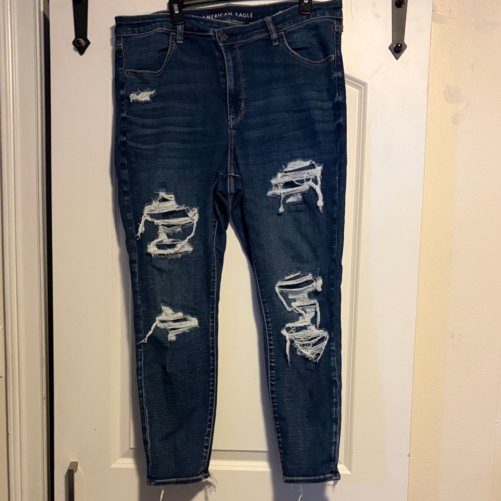 American Eagle Outfitters Women's Ripped High Rise Skinny jeggings